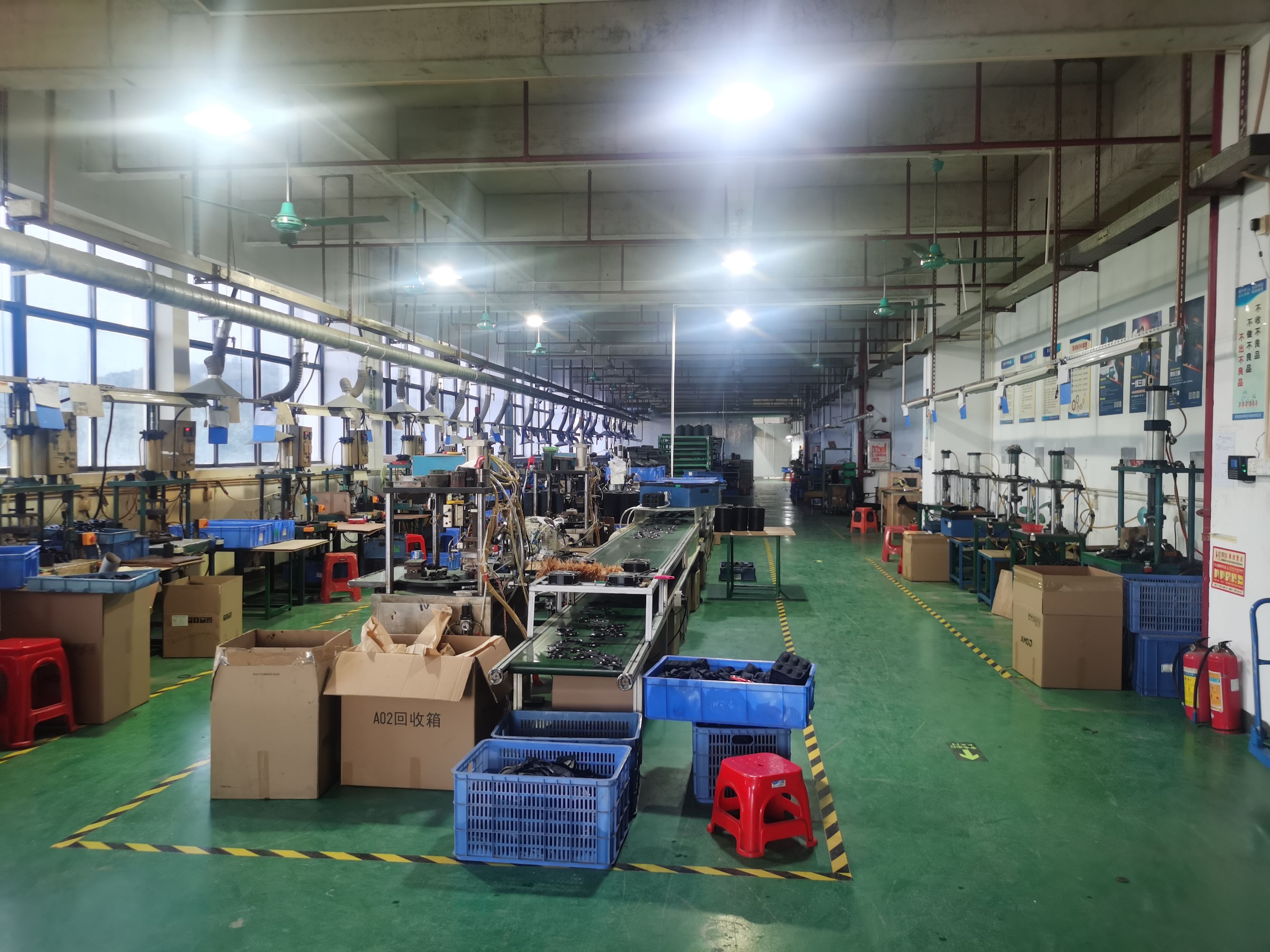 东莞市响声电子科技有限公司生产车间实拍